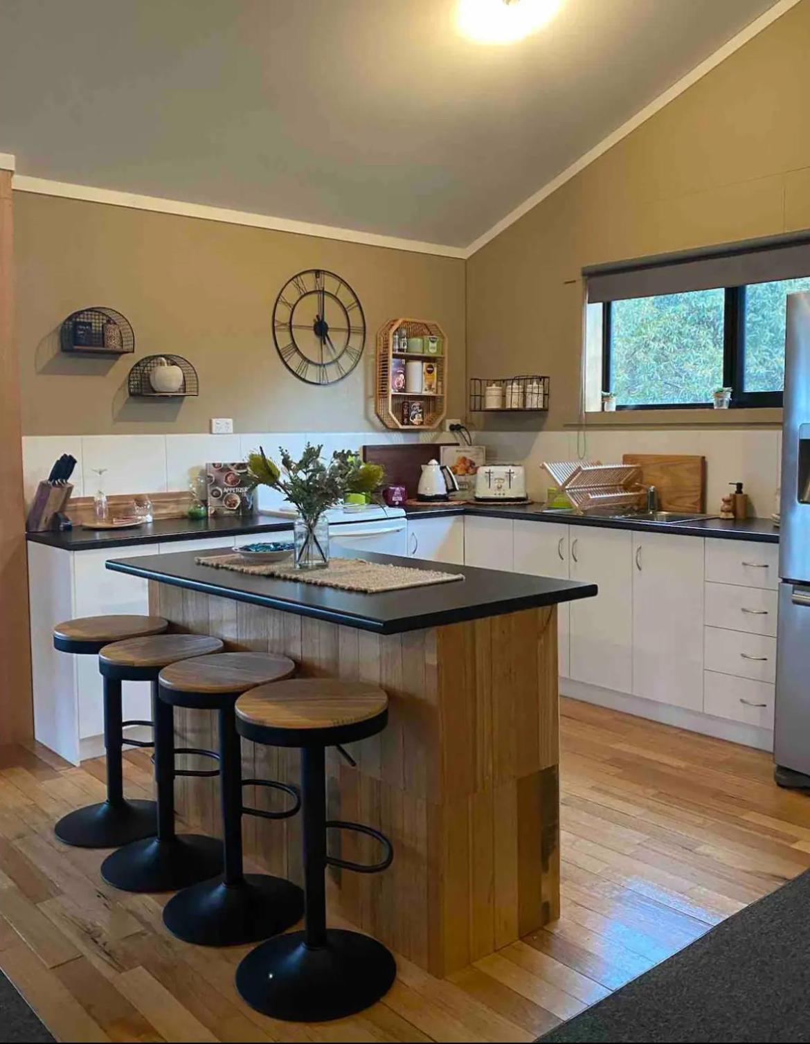 Great Lakes Wilderness Three Bedroom Home Miena Экстерьер фото